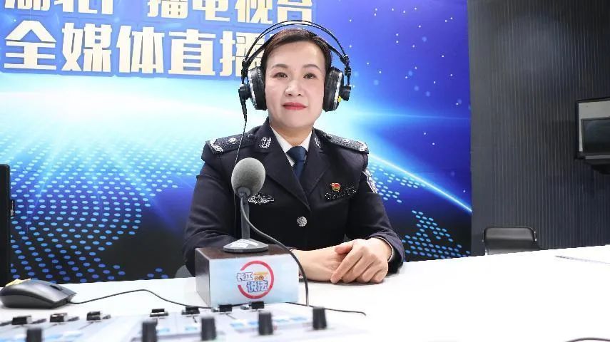 湖北廣電《長(zhǎng)江說(shuō)法》廣播節(jié)目開(kāi)播近3個(gè)月，“廣播+電視+新媒體”融合傳播方式初具雛形
